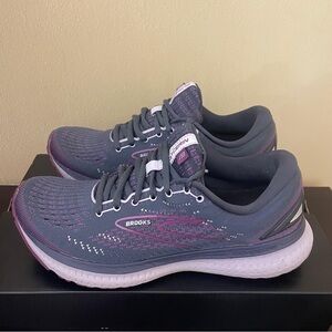 Brooks Glycerin 19 Women's Athletic Shoes in Gray and Purple